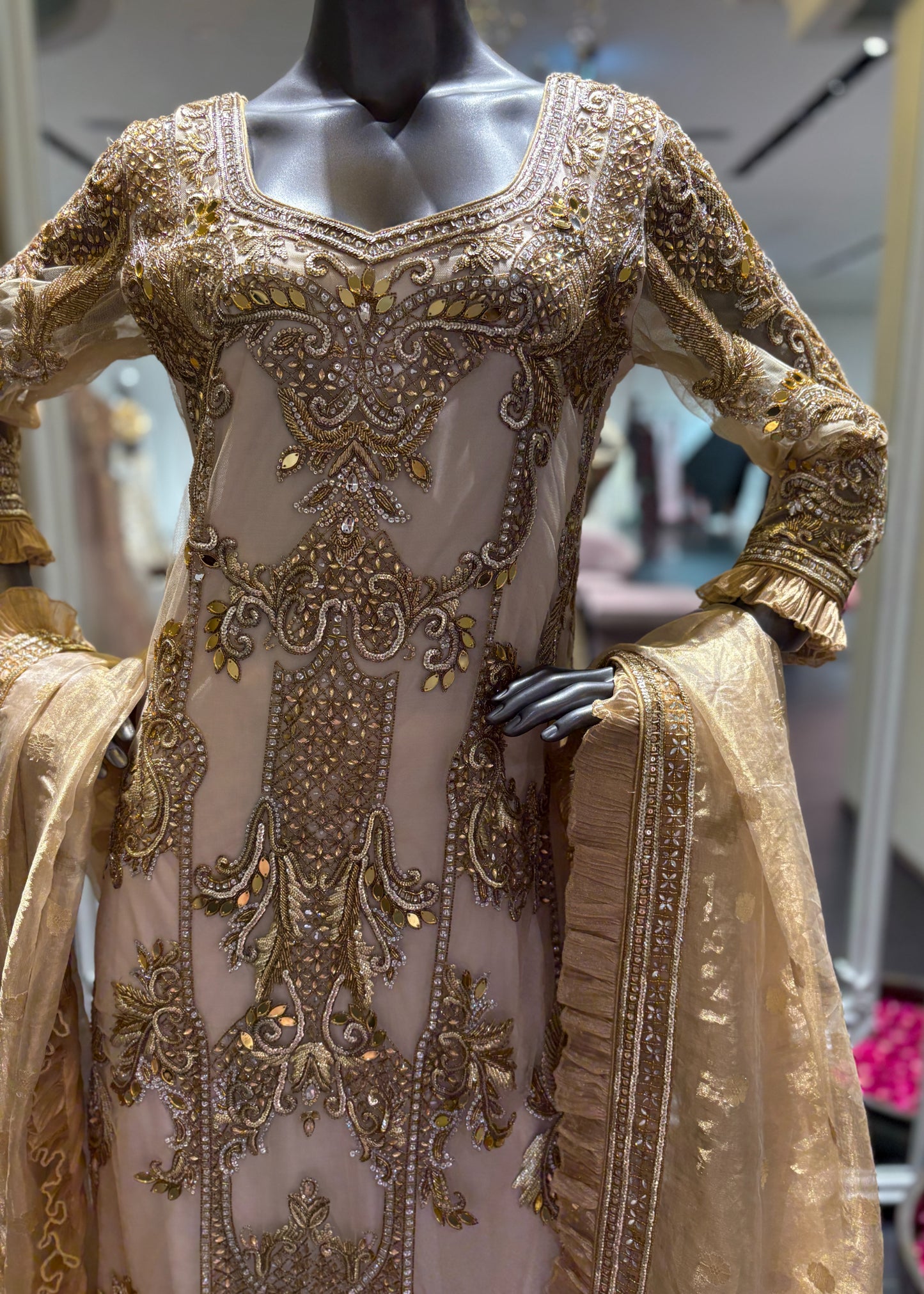 Kurta Sharara Gold Zardozi Set