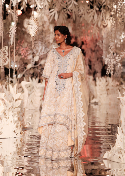 Ivory Floral Kurta and Pyjama Set with Embellished Dupatta